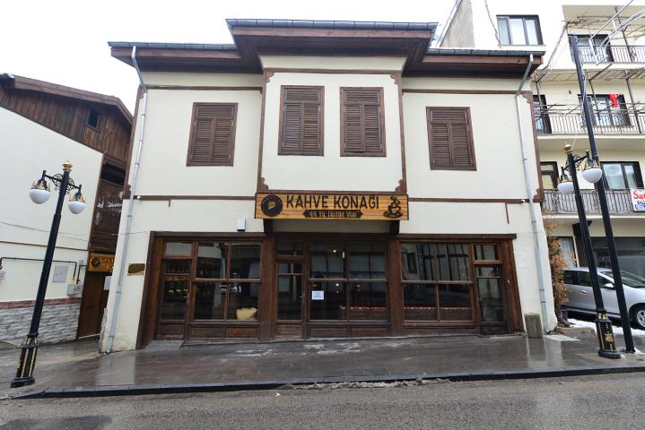 44 Yıl Hatır Kahve Konağı