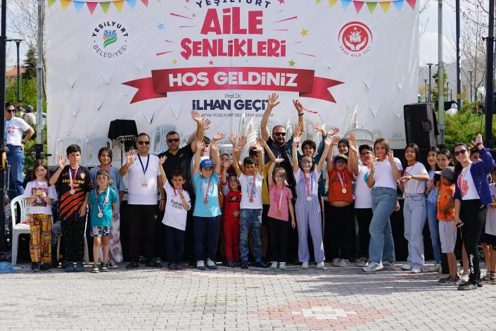 Yeşilyurt Aile Şenlikleri’nde Coşku Dolu Anlar Yaşandı  
