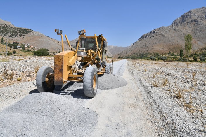 Başkan Geçit, “57 Km. Yol Yatırımıyla Kırsalın Çehresi Değişiyor”