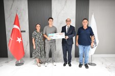 Başkan Geçit, ‘Eğitime Destek’ Projesinden Yararlanan Öğrencilerle Buluştu