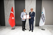 Başkan Geçit, Özalper Mahallesine İnşa Edilecek Taziye Evinin Protokolünü İmzaladı