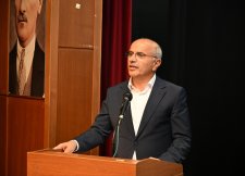 Yeşilyurt’taki Anlamlı Söyleşi Duygusal Anlara Sahne Oldu