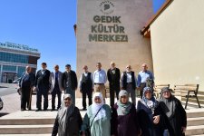 Yeşilyurt Belediyesi, Yaşlılar Gününde Büyüklerini Unutmadı!