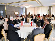 Yeşilyurt Belediyesi, Türkiye’de İlk Kez ‘Aile Mentörlüğü’ Projesini Hayata Geçirdi