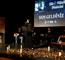 Yeşilyurt’ta “Şiir Ve Müzik Dinletisi” Sanatseverlerden Tam Not Aldı!