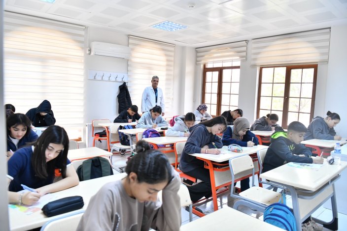 Yeşilyurt Belediyesi’nden Öğrencilere Ücretsiz Kurs Desteği!