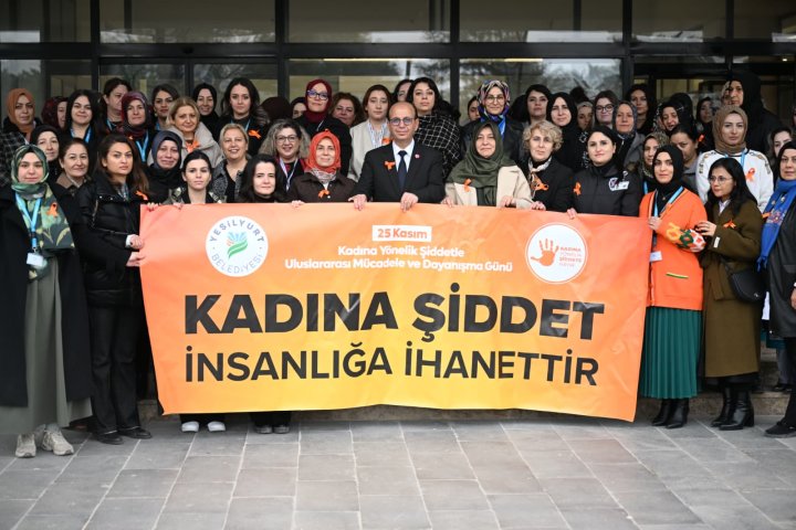 “Kadına Şiddet İnsanlığa İhanettir”