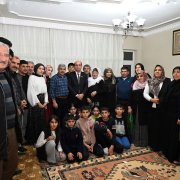 Başkan Geçit’ten Dört Kuşağın Bir Arada Yaşadığı Aileye Ziyaret!