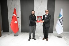 1.Kısa Film Yarışması Konuklarından Başkan Geçit’e Ziyaret!