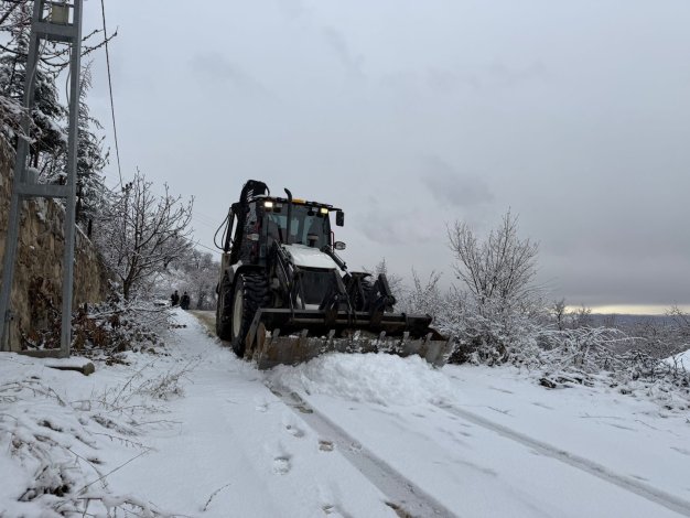 Yeşilyurt Belediyesi Karla Mücadelede Teyakkuzda! 