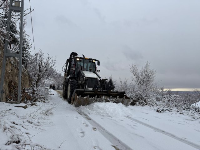 Yeşilyurt Belediyesi Karla Mücadelede Teyakkuzda! 