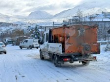 Yeşilyurt’ta Karla Mücadele Aralıksız Sürüyor!