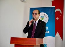 Yeşilyurt Belediyesi’nden Öğrencilere “TYT-AYT” Kaynak Kitap Desteği!