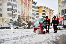 Yeşilyurt Belediyesi Karla Mücadele Ekiplerinden Kesintisiz Hizmet! 
