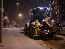Yeşilyurt Belediyesi Karla Mücadelede 7/24 Sahada!