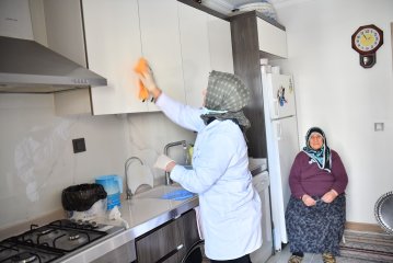 Yeşilyurt’ta Büyükler ‘Baştâcı’ Olmaya Devam Ediyor