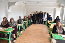 Topsöğüt’te Okuma Yazma Gururu: Kursiyerler Belgelerini Aldı 