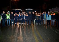 Başkan Geçit, İnönü Mahallesindeki Temizlik Çalışmalarını İnceledi  