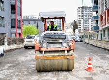 Başkan Geçit, Tecde Mahallesindeki Yol Yenileme Çalışmalarını İnceledi