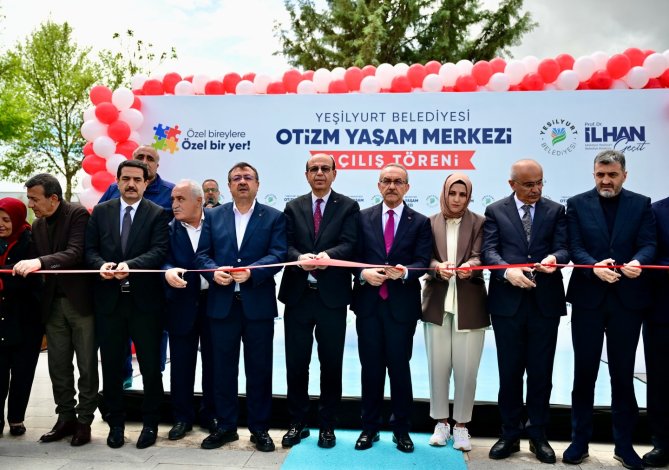 Yeşilyurt Belediyesi Otizm Yaşam Ve Destek Merkezi Hizmete Sunuldu