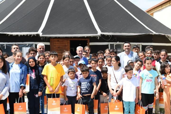 Yeşilyurt Belediyesi’nden Gözene’li Çocuklara Moral Etkinliği