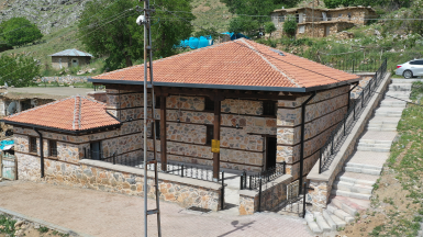 Aşağı Köy Tarihi Hacı Bekir Camii